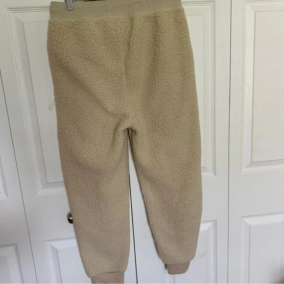 Aerie Offline Sherpa Cream Drawstring Sweat Pants Size Medium - Picture 4 of 12
